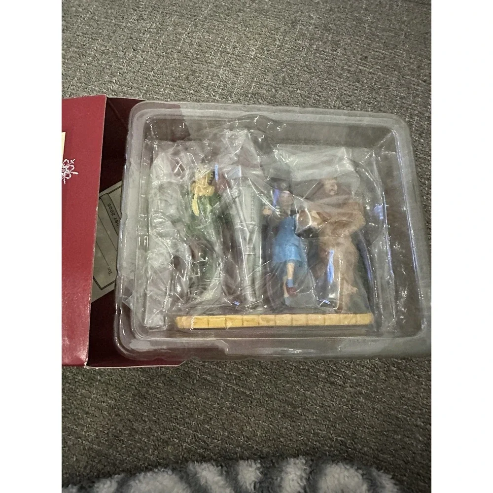 Hallmark Keepsake the Wizard of Oz Off to See the Wizard Xmas Ornament 2005